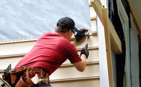 Siding Removal and Disposal in Hot Springs Village, AR